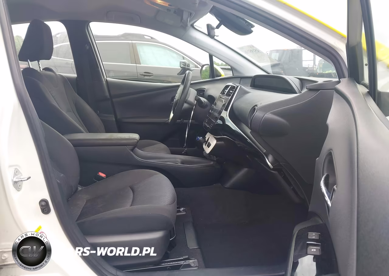 2017 Toyota Prius Two VIN:JTDKBRFU6H3551223 - 5