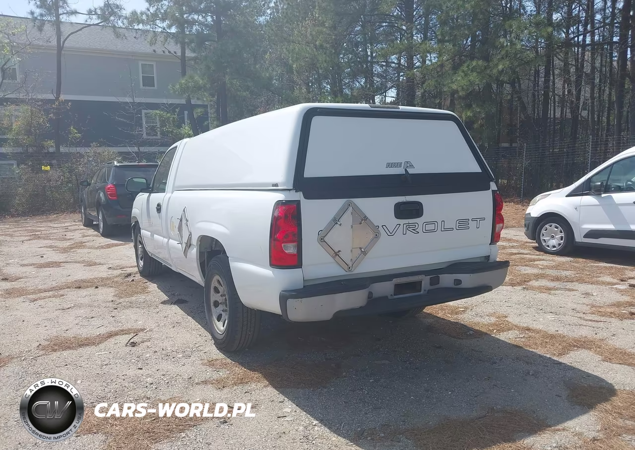 2007 Chevrolet Silverado 1500 Classic Work Truck VIN:1GCEC14Z77Z156179 - 3