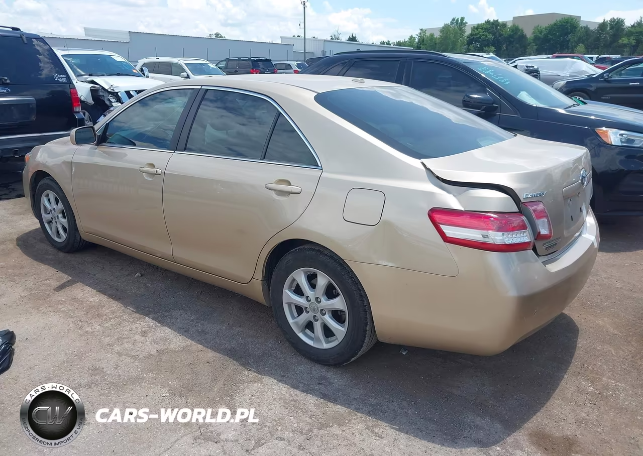2011 Toyota Camry Le VIN:4T1BF3EK7BU211268 - 3
