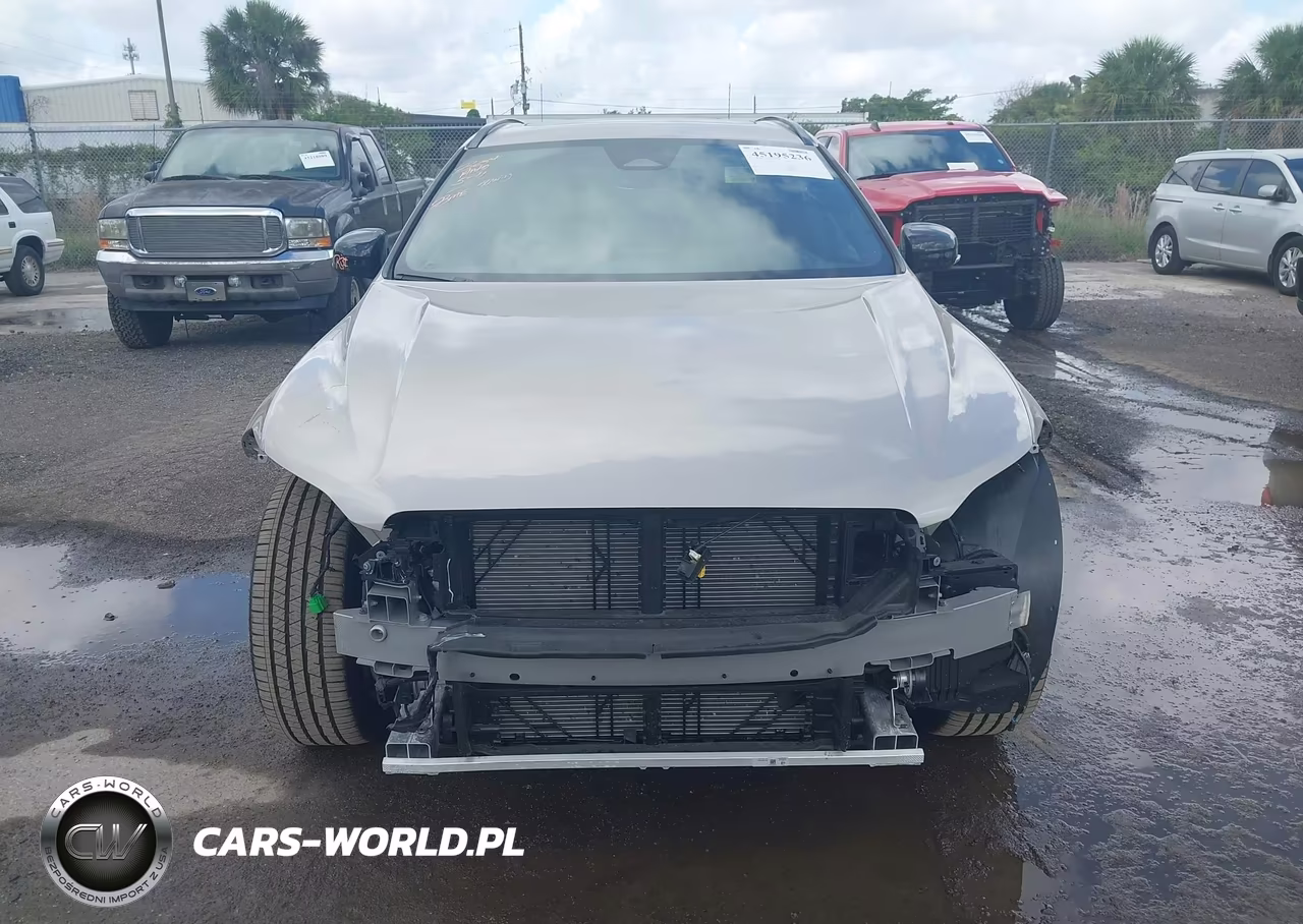 2026 Volvo Xc60 B5 Plus VIN:YV4M12RC6T1464445 - 12