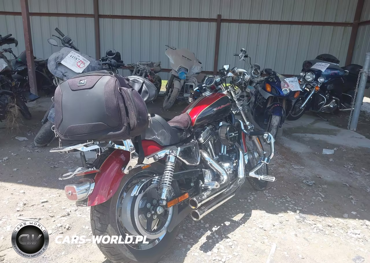 2007 Harley-Davidson Xl1200 C VIN:1HD1CT3147K427762 - 4