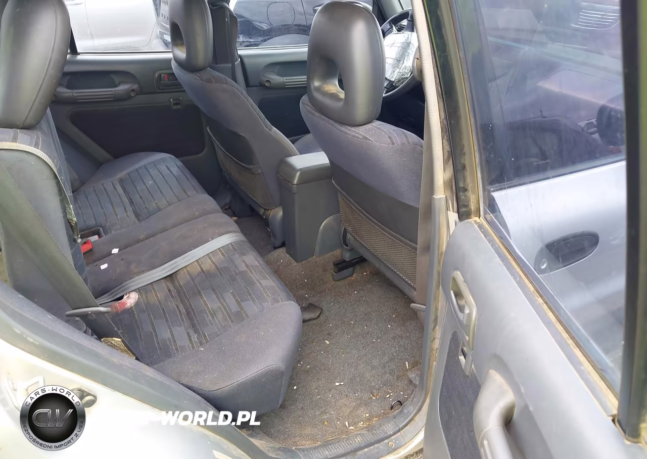 1997 Toyota Rav4 VIN:JT3HP10V9V0140382 - 8