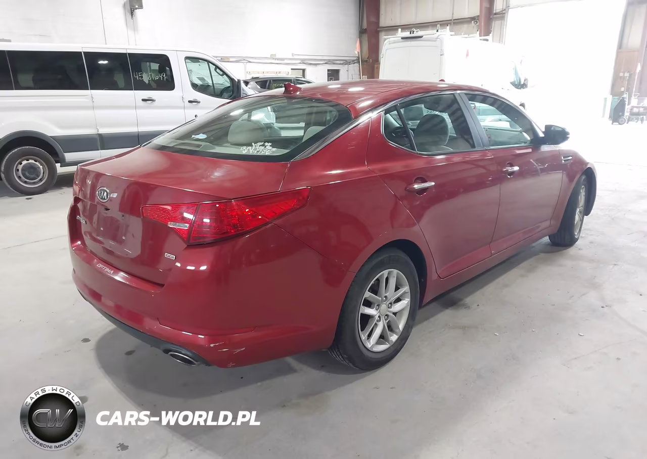 2012 Kia Optima Lx VIN:5XXGM4A74CG078063 - 4
