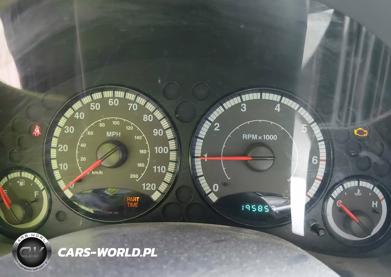 2005 Jeep Liberty Sport VIN:1J4GL48K65W702485 - 7