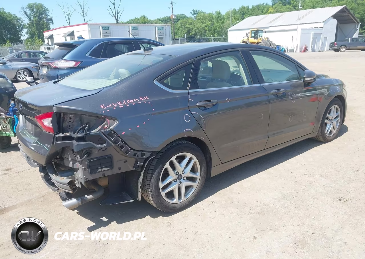 2015 Ford Fusion Se VIN:1FA6P0H76F5115226 - 4