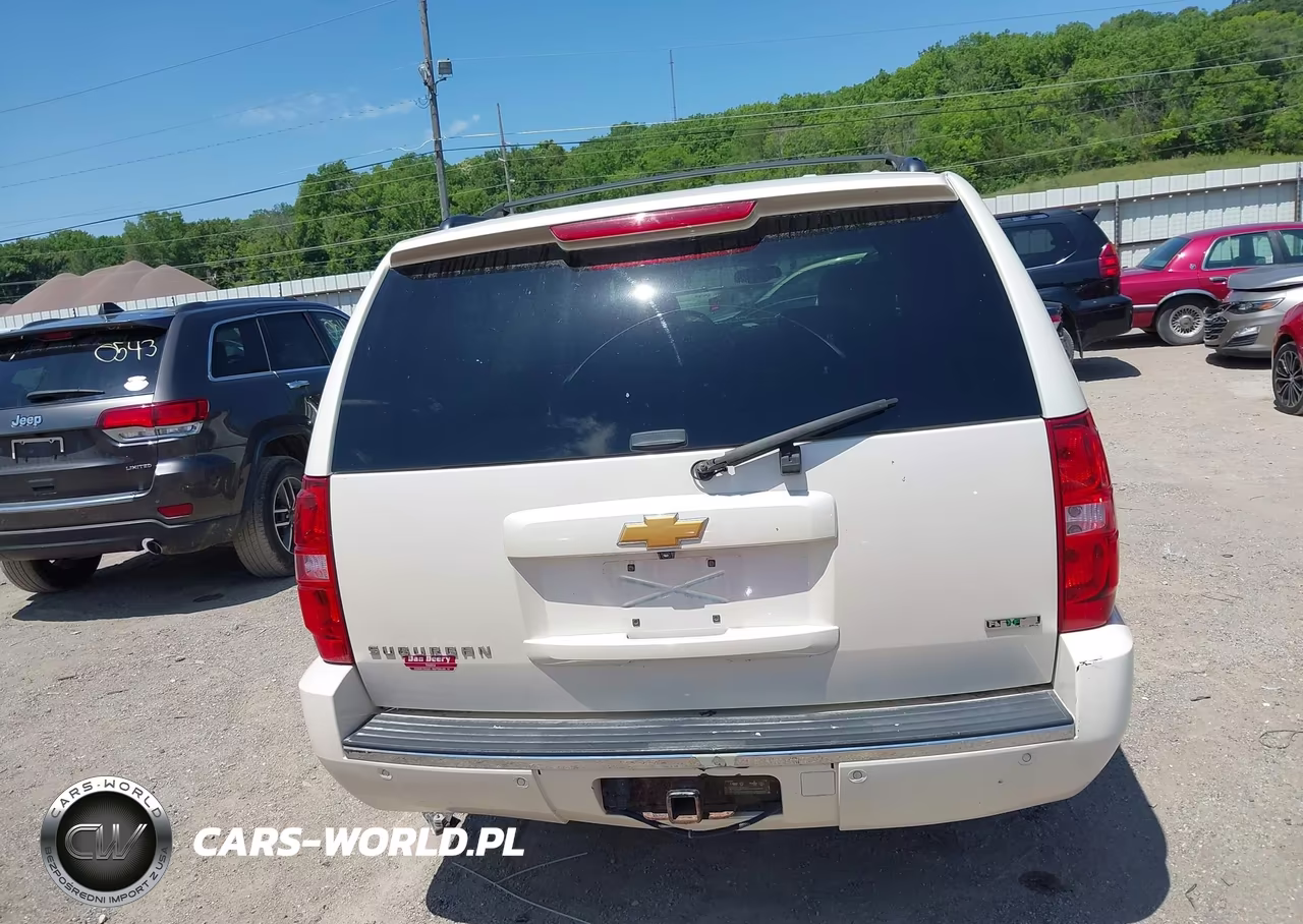 2012 Chevrolet Suburban 1500 Ltz VIN:1GNSKKE72CR305785 - 16
