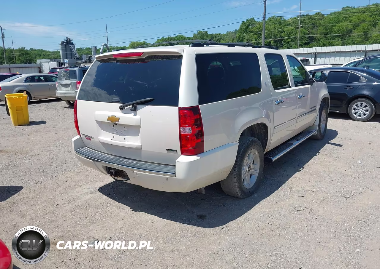 2012 Chevrolet Suburban 1500 Ltz VIN:1GNSKKE72CR305785 - 4
