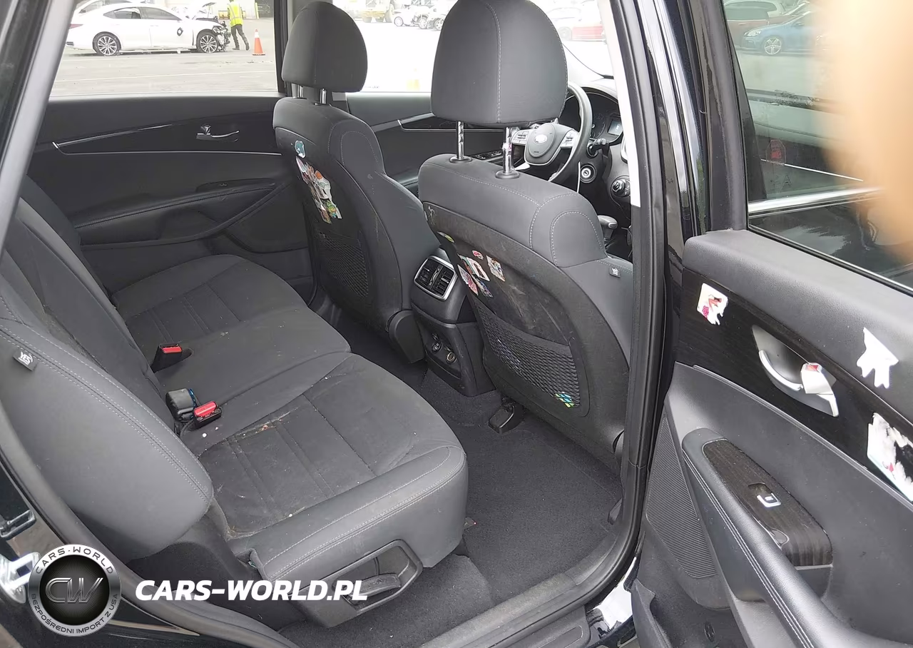 2019 Kia Sorento 2.4L Lx VIN:5XYPGDA30KG457530 - 8