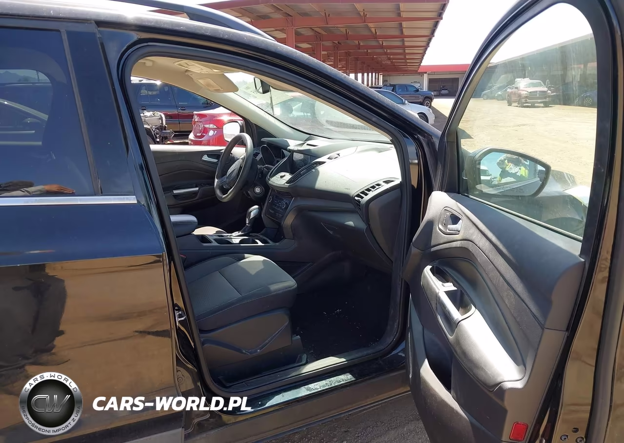 2018 Ford Escape Se VIN:1FMCU0GD5JUA31275 - 5