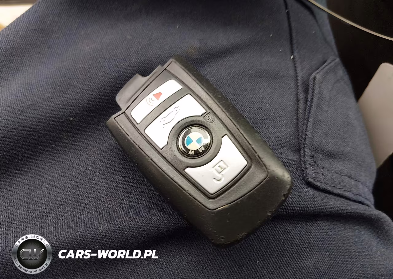 2016 BMW 535I VIN:WBA5B1C50GG132459 - 11