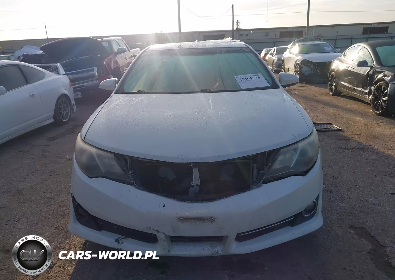 2014 Toyota Camry Se Sport VIN:4T1BF1FKXEU439563 - 12