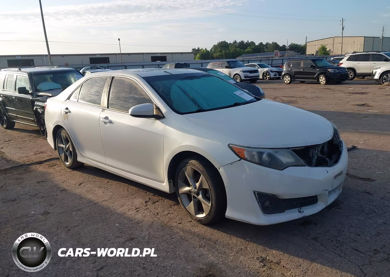 2014 Toyota Camry Se Sport VIN:4T1BF1FKXEU439563 - 13