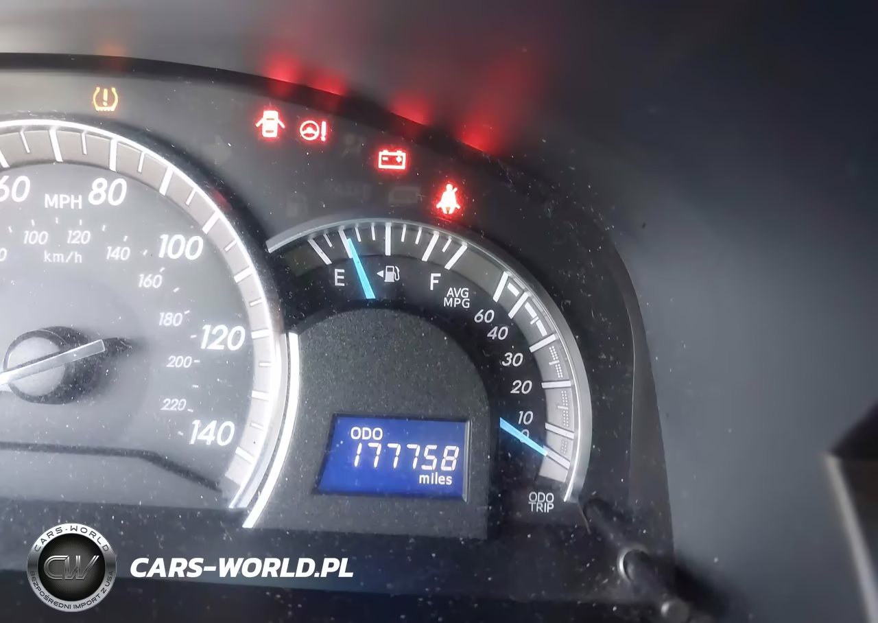 2014 Toyota Camry Se Sport VIN:4T1BF1FKXEU439563 - 15