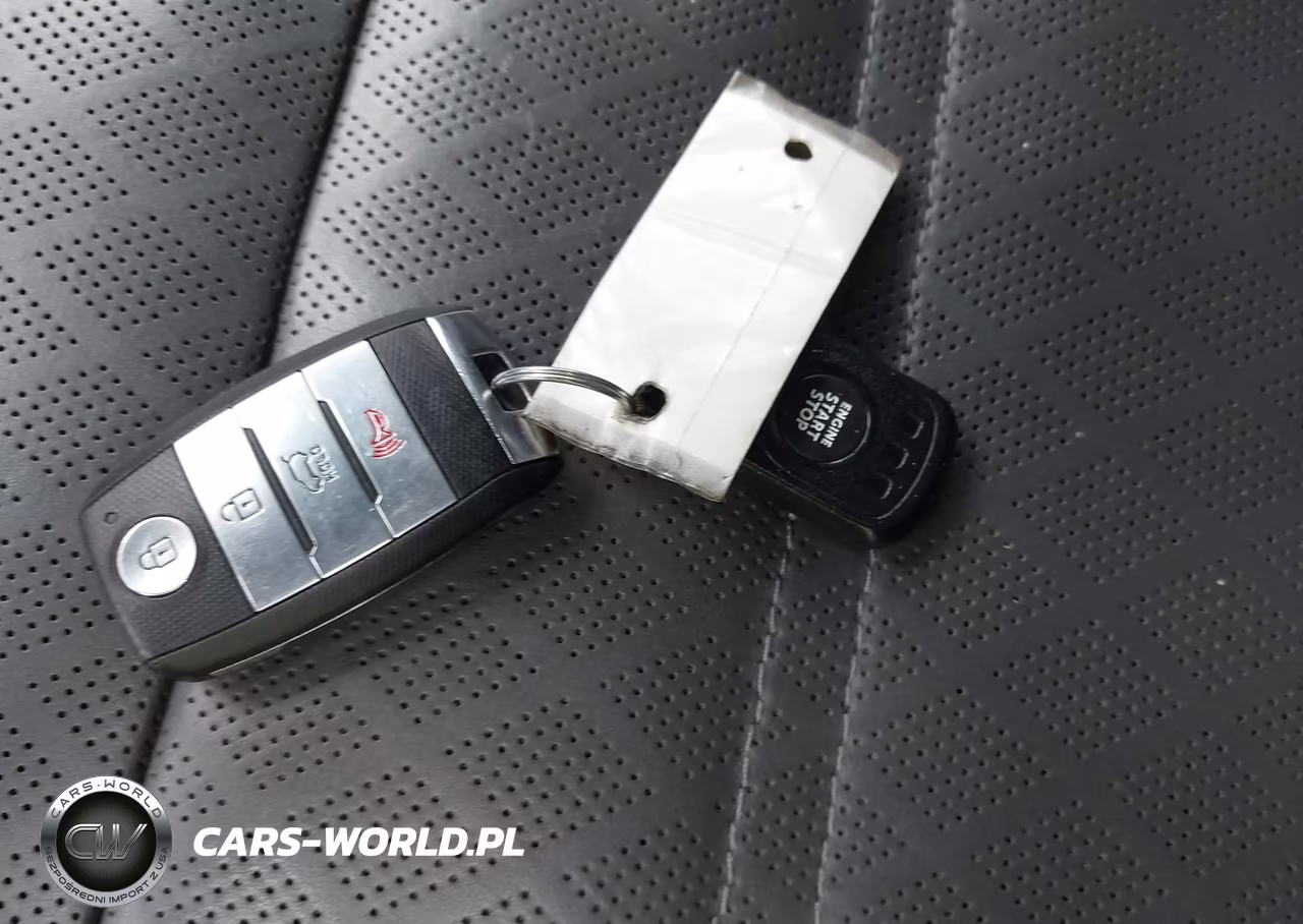 2018 Kia Sorento 3.3L Sxl VIN:5XYPK4A51JG378933 - 11