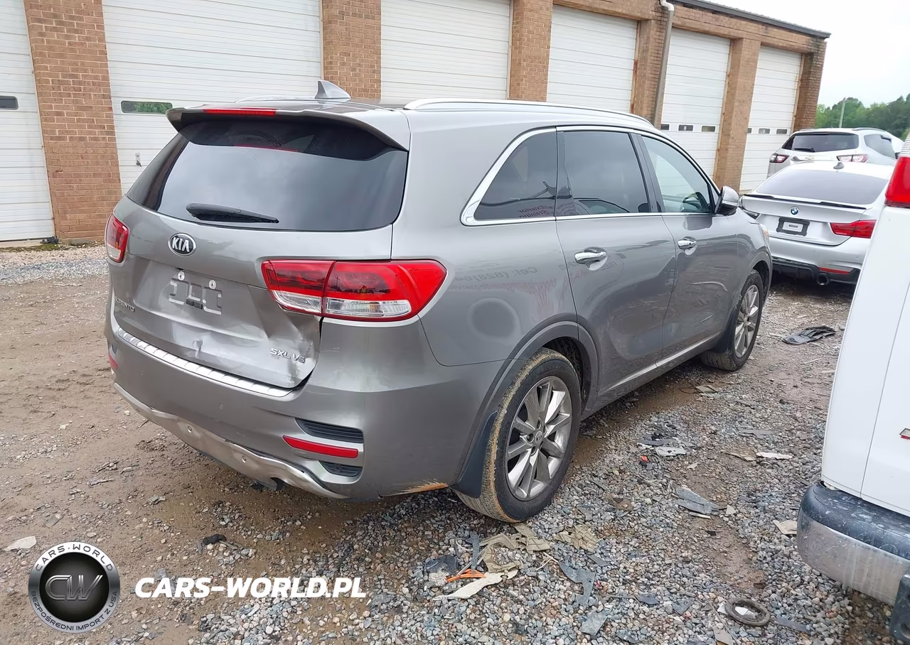 2018 Kia Sorento 3.3L Sxl VIN:5XYPK4A51JG378933 - 4