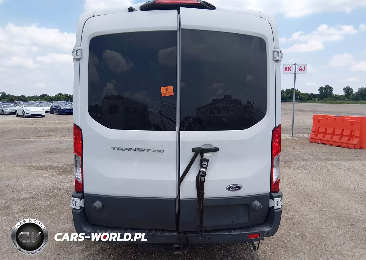 2018 Ford Transit-250 VIN:1FTYR2CM7JKA72497 - 16