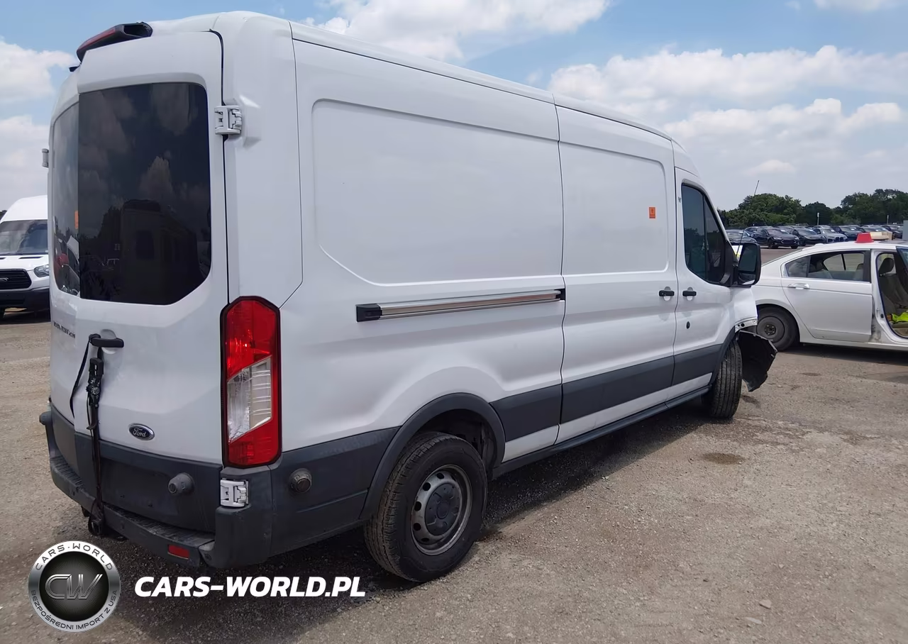 2018 Ford Transit-250 VIN:1FTYR2CM7JKA72497 - 4