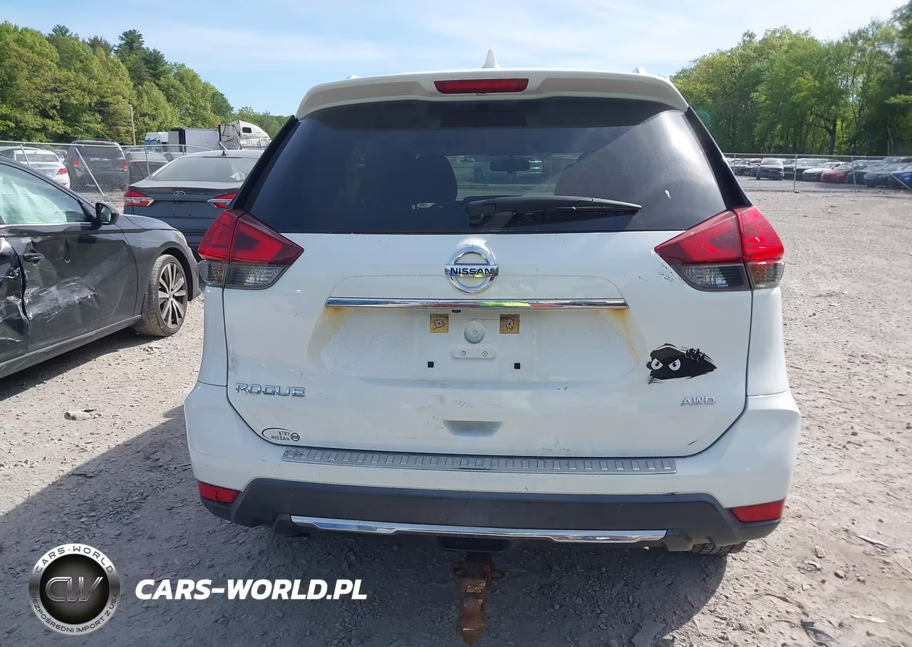 2017 Nissan Rogue S VIN:KNMAT2MV0HP593911 - 16