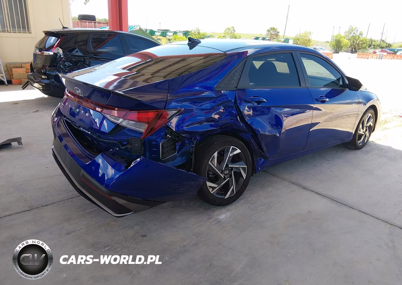 2025 Hyundai Elantra Sel Sport VIN:KMHLM4DG3SU956709 - 4