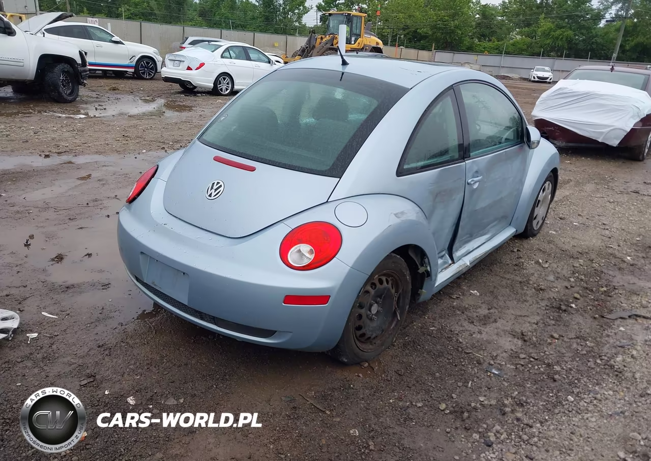 2010 Volkswagen New Beetle 2.5L VIN:3VWPG3AG1AM002262 - 4