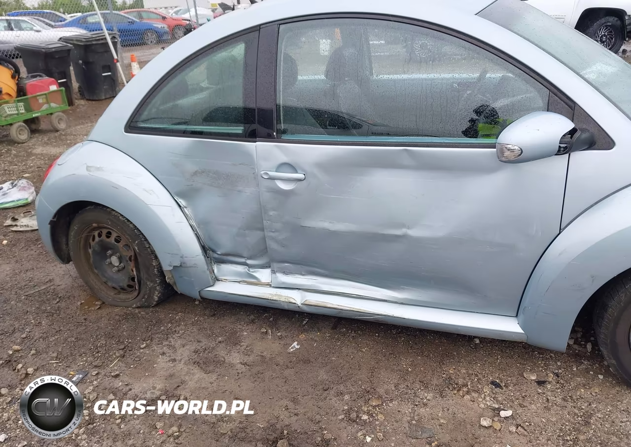 2010 Volkswagen New Beetle 2.5L VIN:3VWPG3AG1AM002262 - 6
