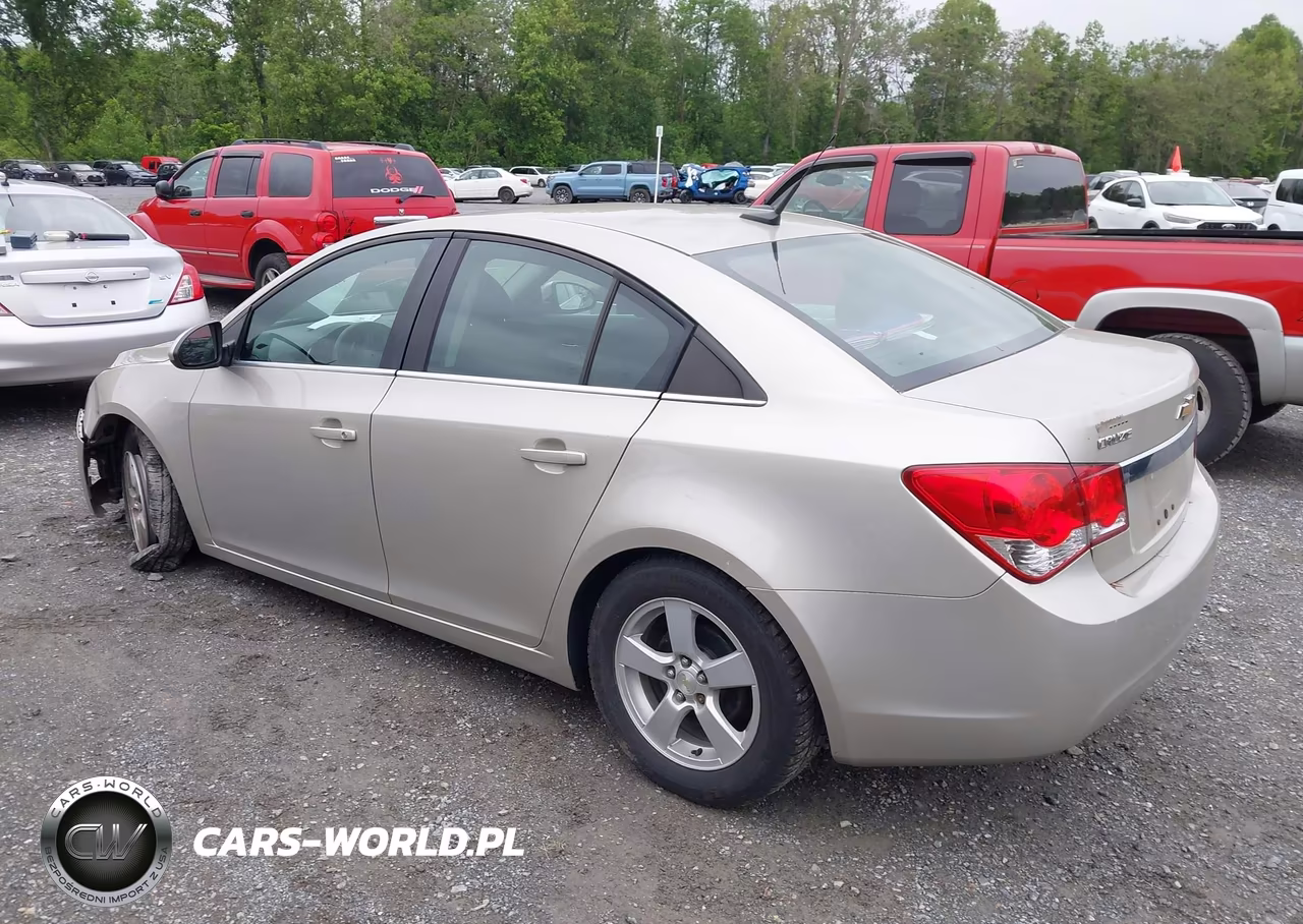 2014 Chevrolet Cruze 1Lt Auto VIN:1G1PC5SB3E7466336 - 3