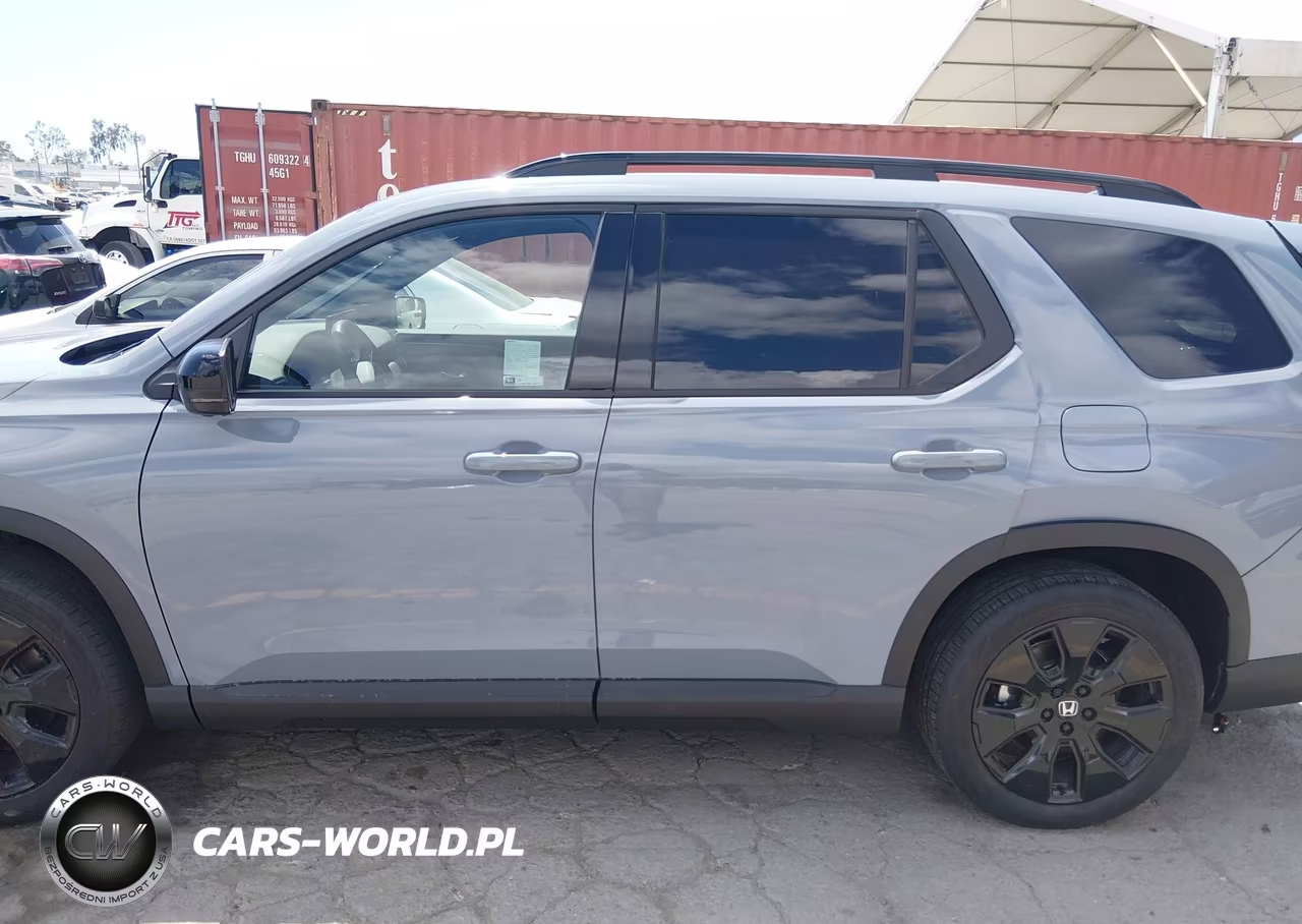 2026 Honda Pilot Black Edition VIN:5FNYG1H96TB013624 - 14