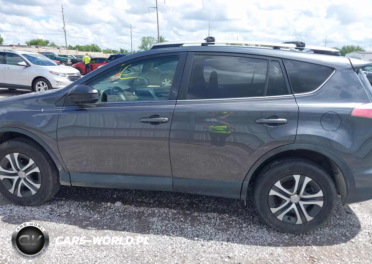 2016 Toyota Rav4 Le VIN:JTMZFREV0GD091045 - 14