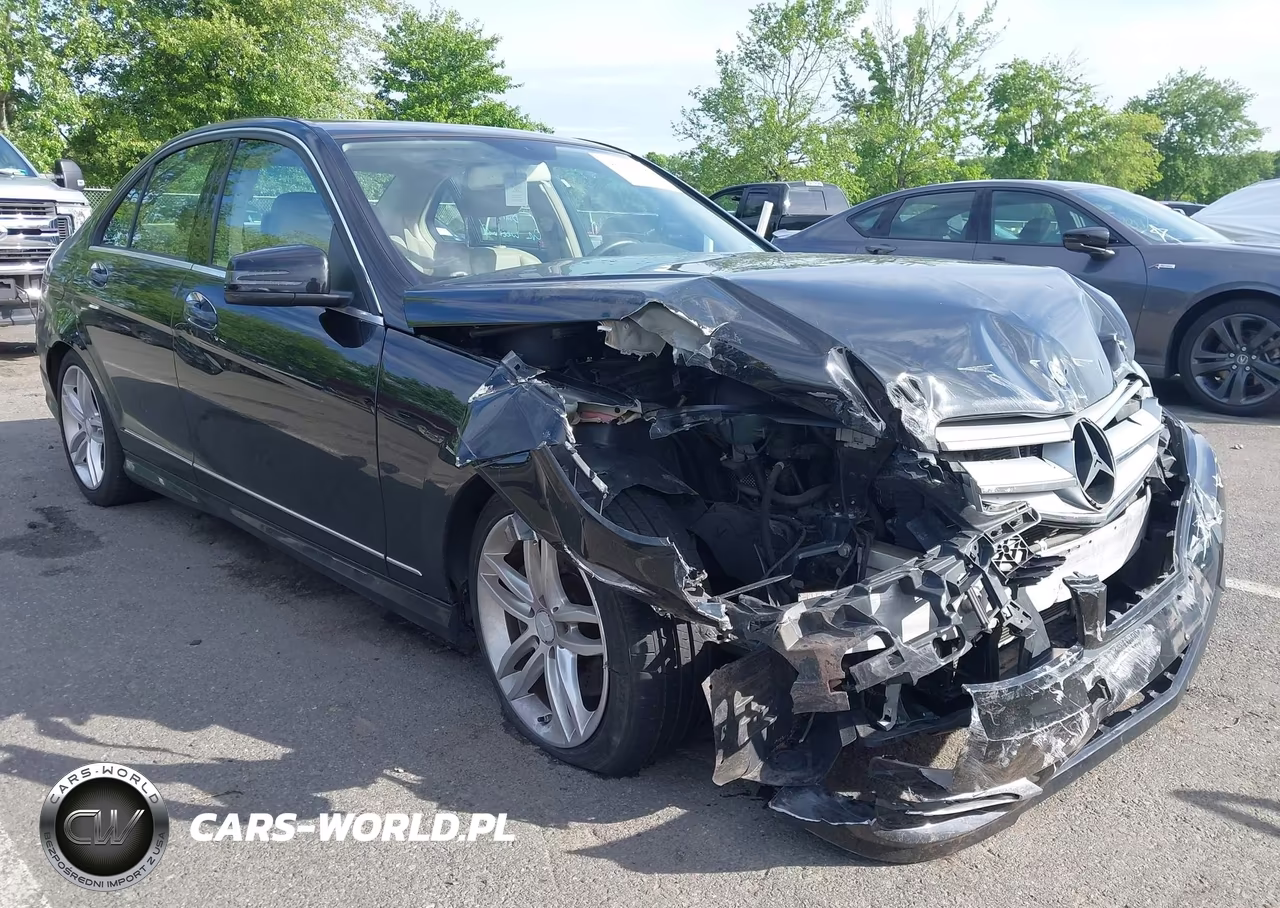 2013 MERCEDES-BENZ C 300 LUXURY 4MATIC-SPORT 4MATIC
