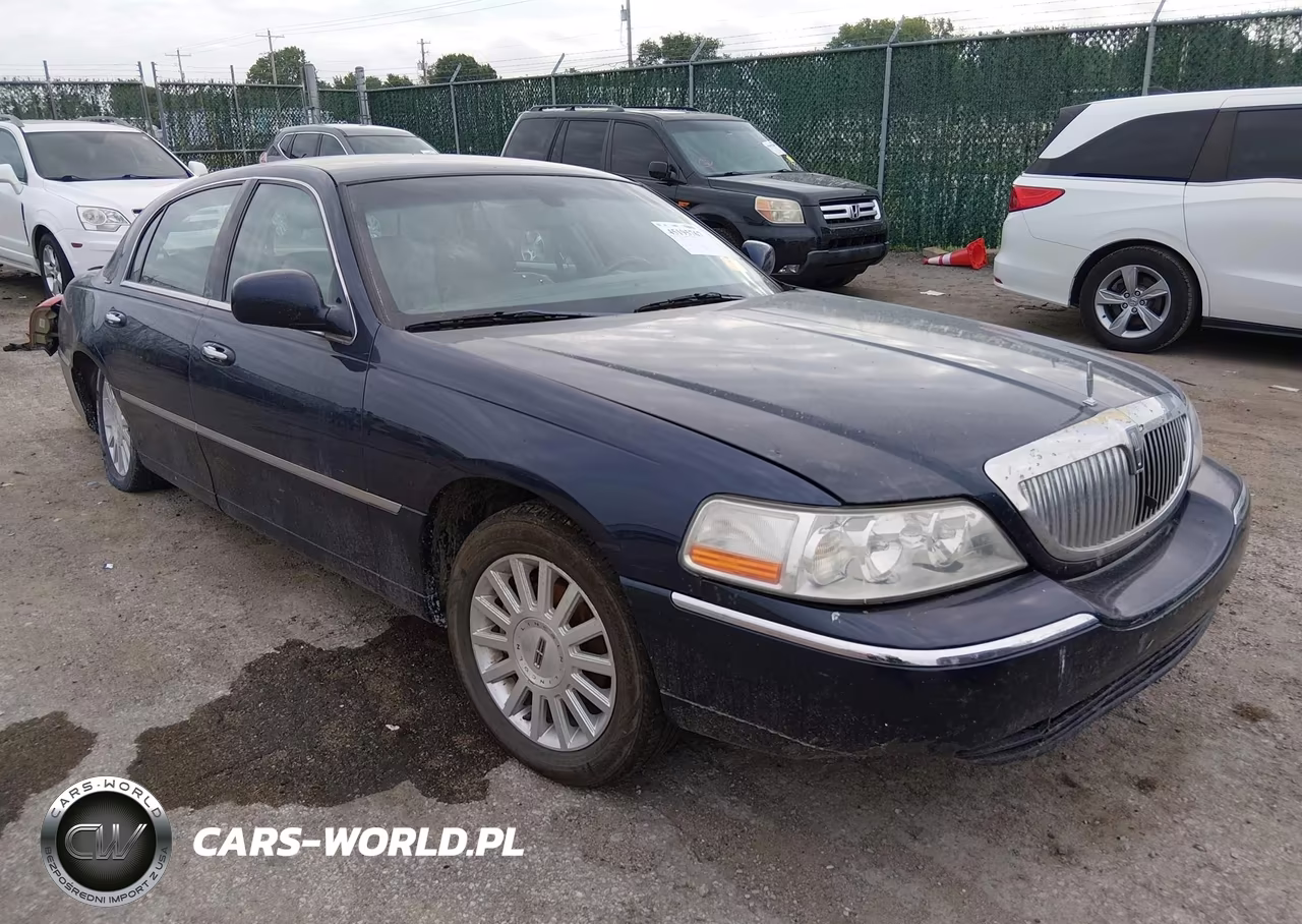 2004 Lincoln Town Car Ultimate