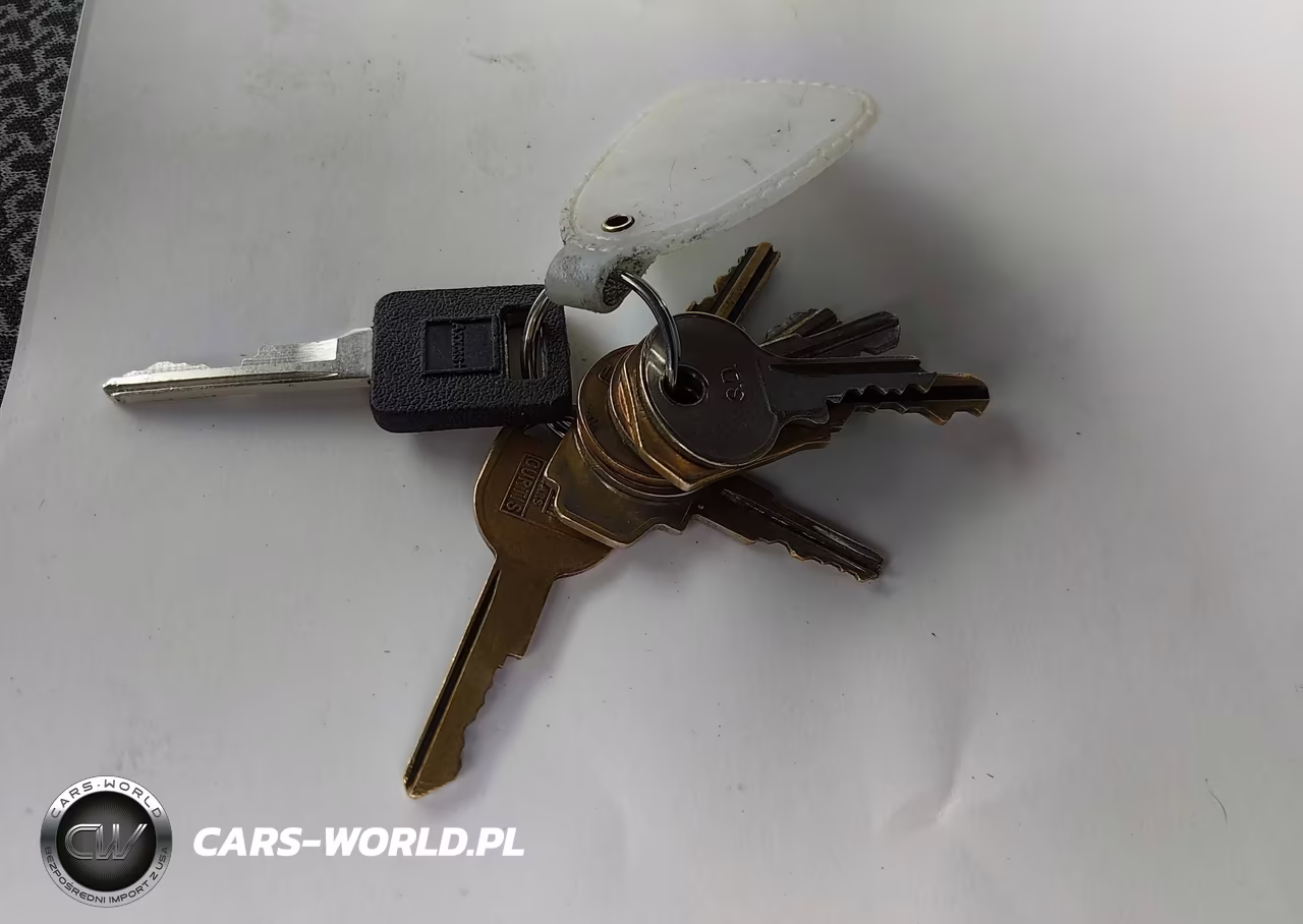1984 Chevrolet G30 VIN:2GBJG31M4E4103679 - 10