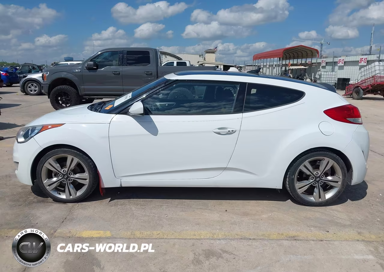 2017 Hyundai Veloster Value Edition VIN:KMHTC6ADXHU312366 - 14