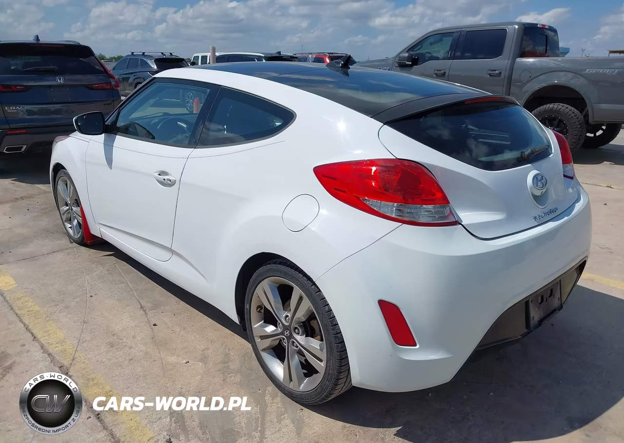 2017 Hyundai Veloster Value Edition VIN:KMHTC6ADXHU312366 - 3