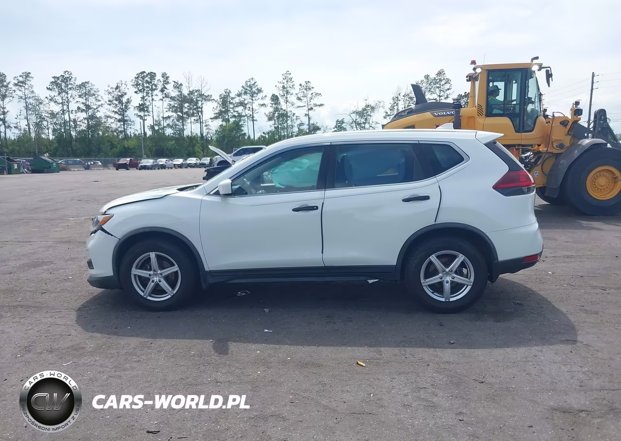 2018 Nissan Rogue S VIN:KNMAT2MT6JP608979 - 14