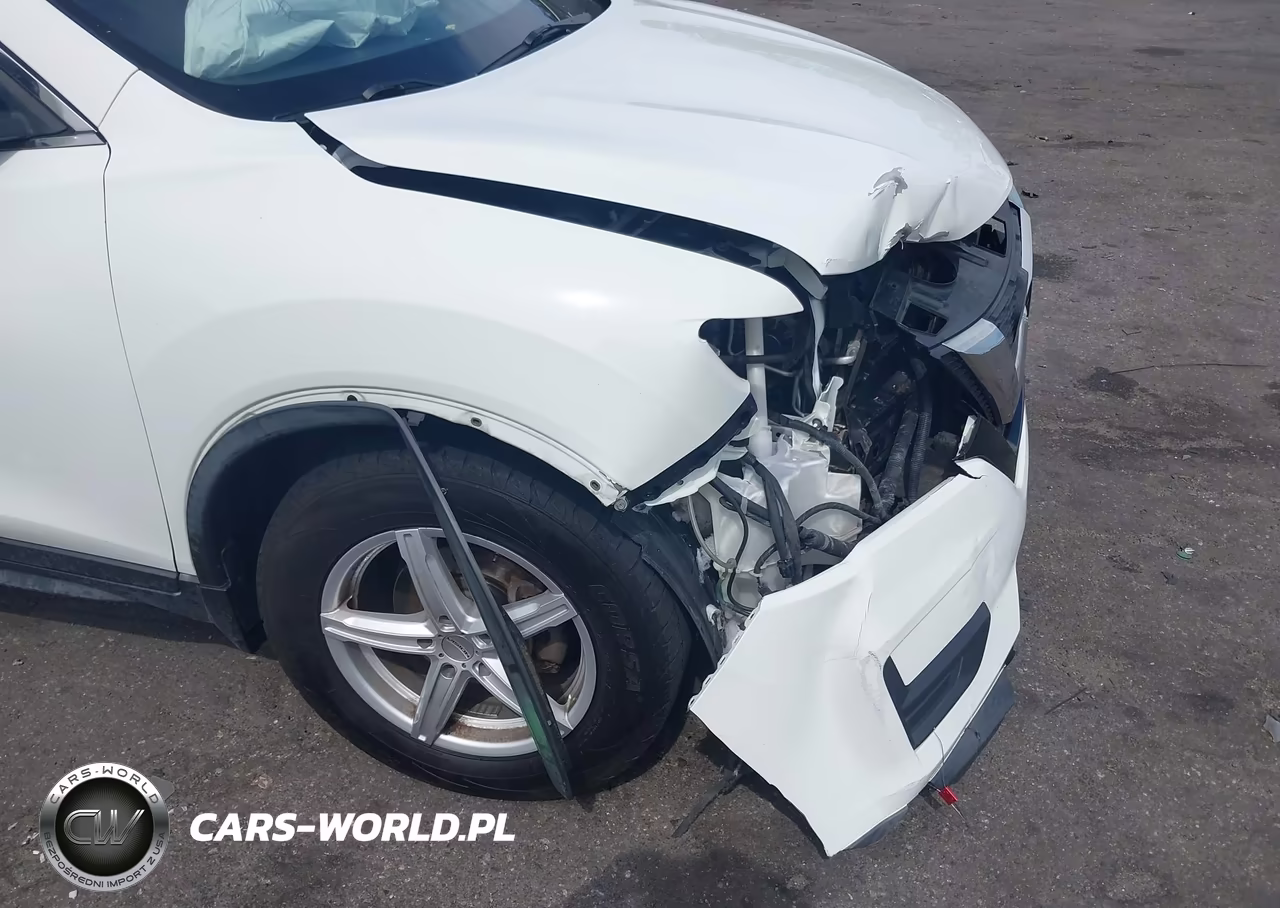 2018 Nissan Rogue S VIN:KNMAT2MT6JP608979 - 6