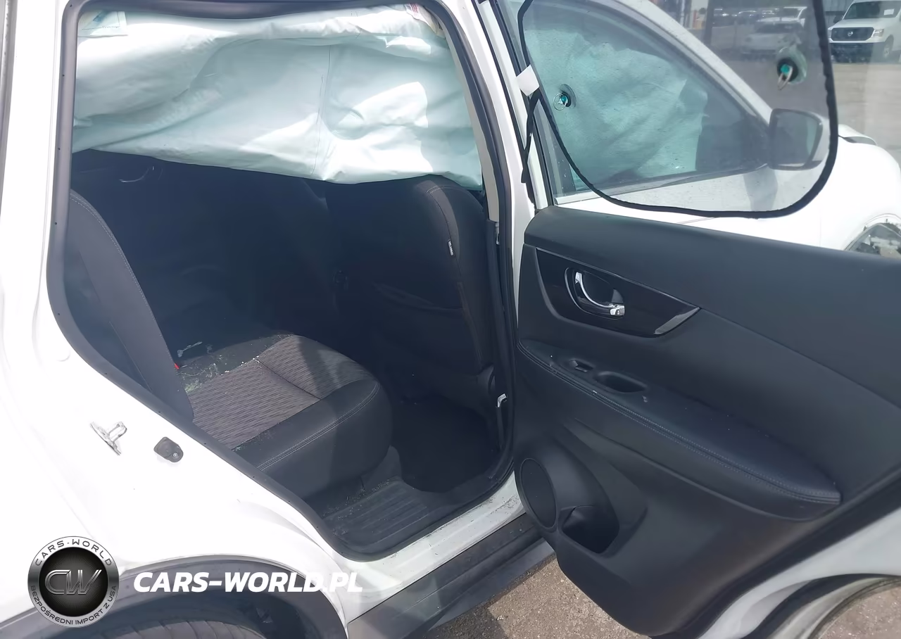 2018 Nissan Rogue S VIN:KNMAT2MT6JP608979 - 8