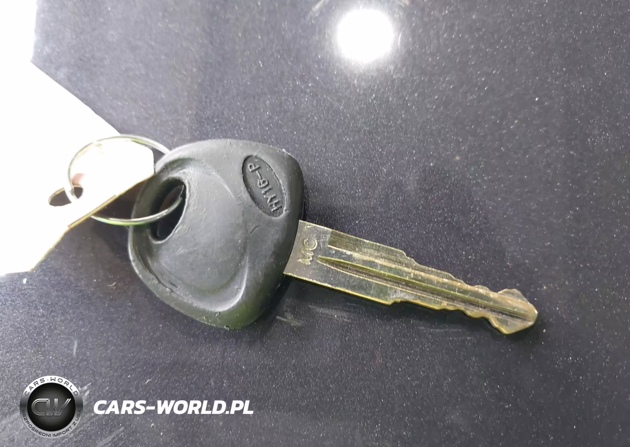 2007 Hyundai Accent Gls VIN:KMHCN46C07U110052 - 11