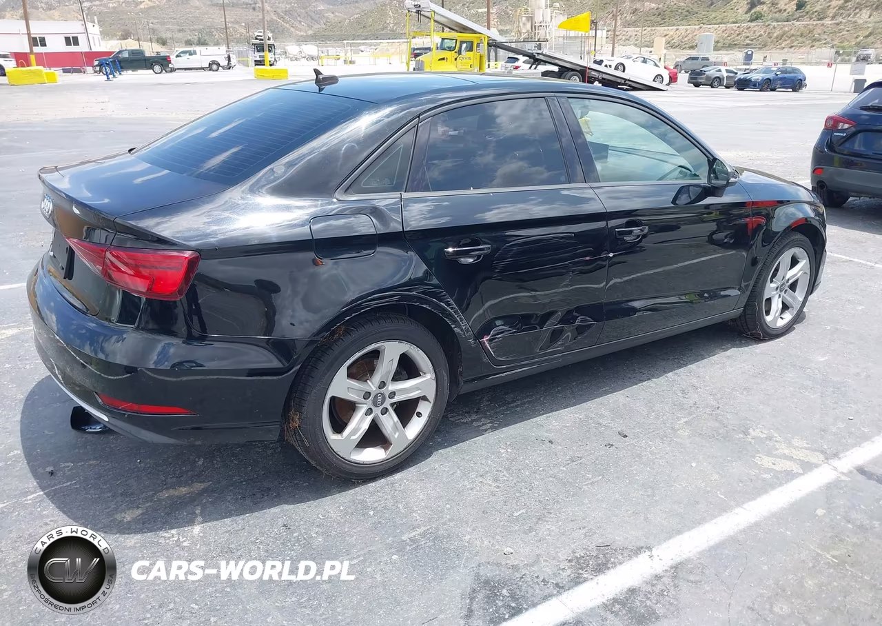 2018 Audi A3 2.0T Premium-2.0T Tech Premium VIN:WAUAUGFFXJ1003106 - 13