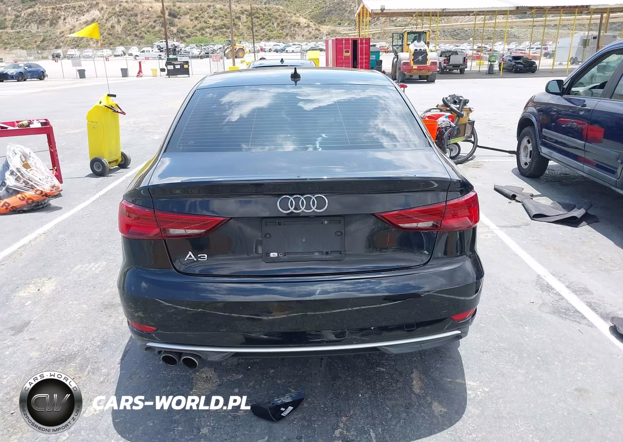 2018 Audi A3 2.0T Premium-2.0T Tech Premium VIN:WAUAUGFFXJ1003106 - 16