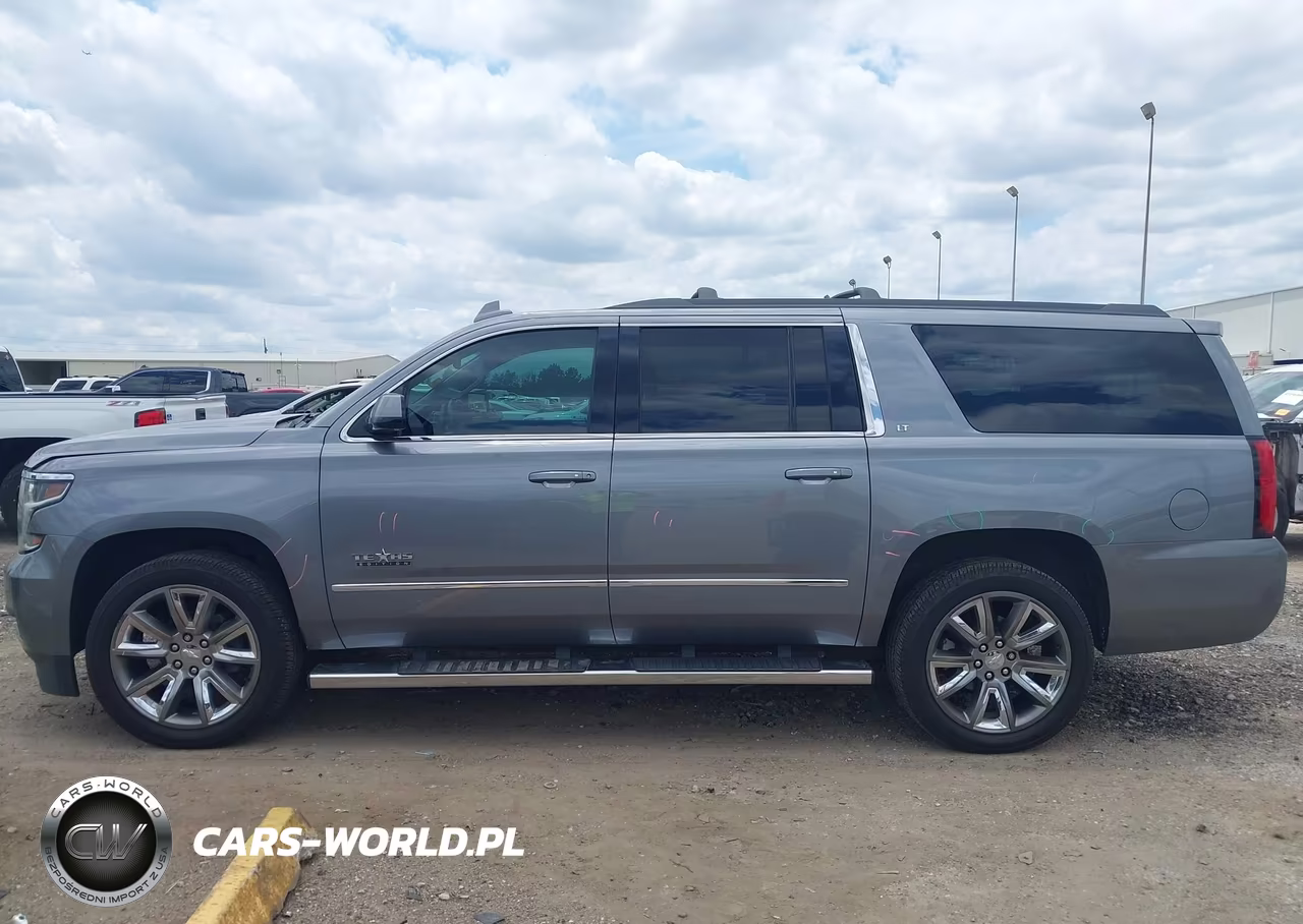 2019 Chevrolet Suburban Lt VIN:1GNSCHKC1KR262282 - 14
