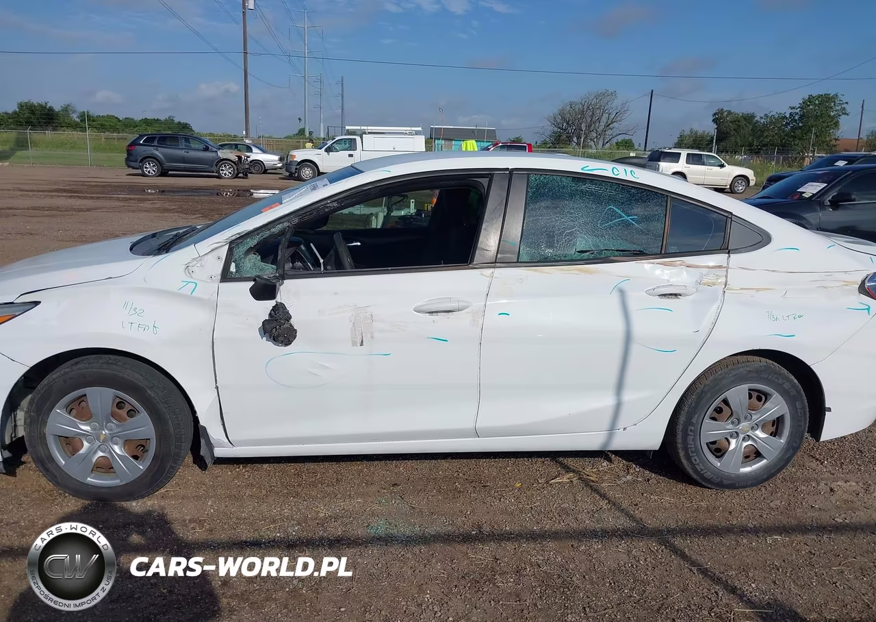 2016 Chevrolet Cruze Ls Auto VIN:1G1BC5SM5G7257162 - 14