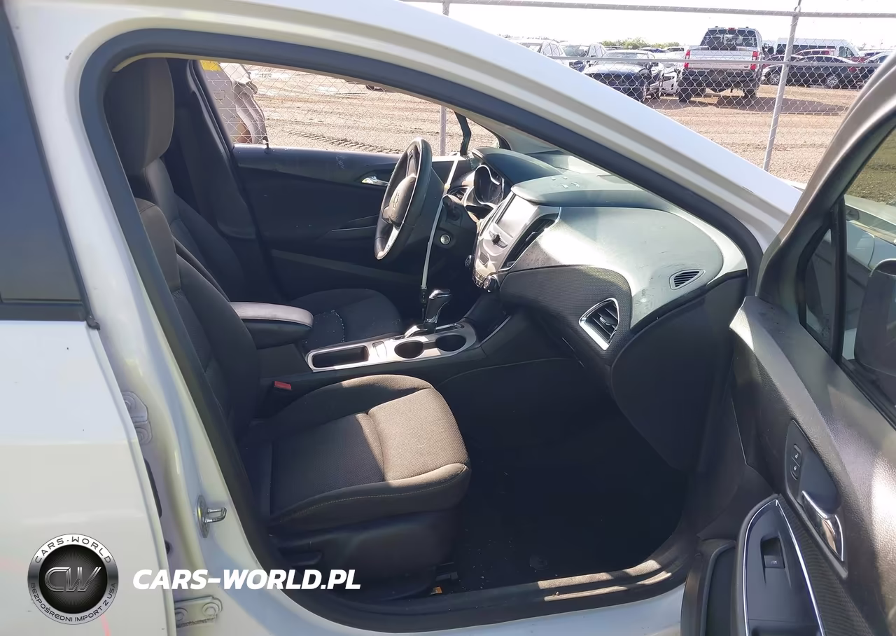 2016 Chevrolet Cruze Ls Auto VIN:1G1BC5SM5G7257162 - 5