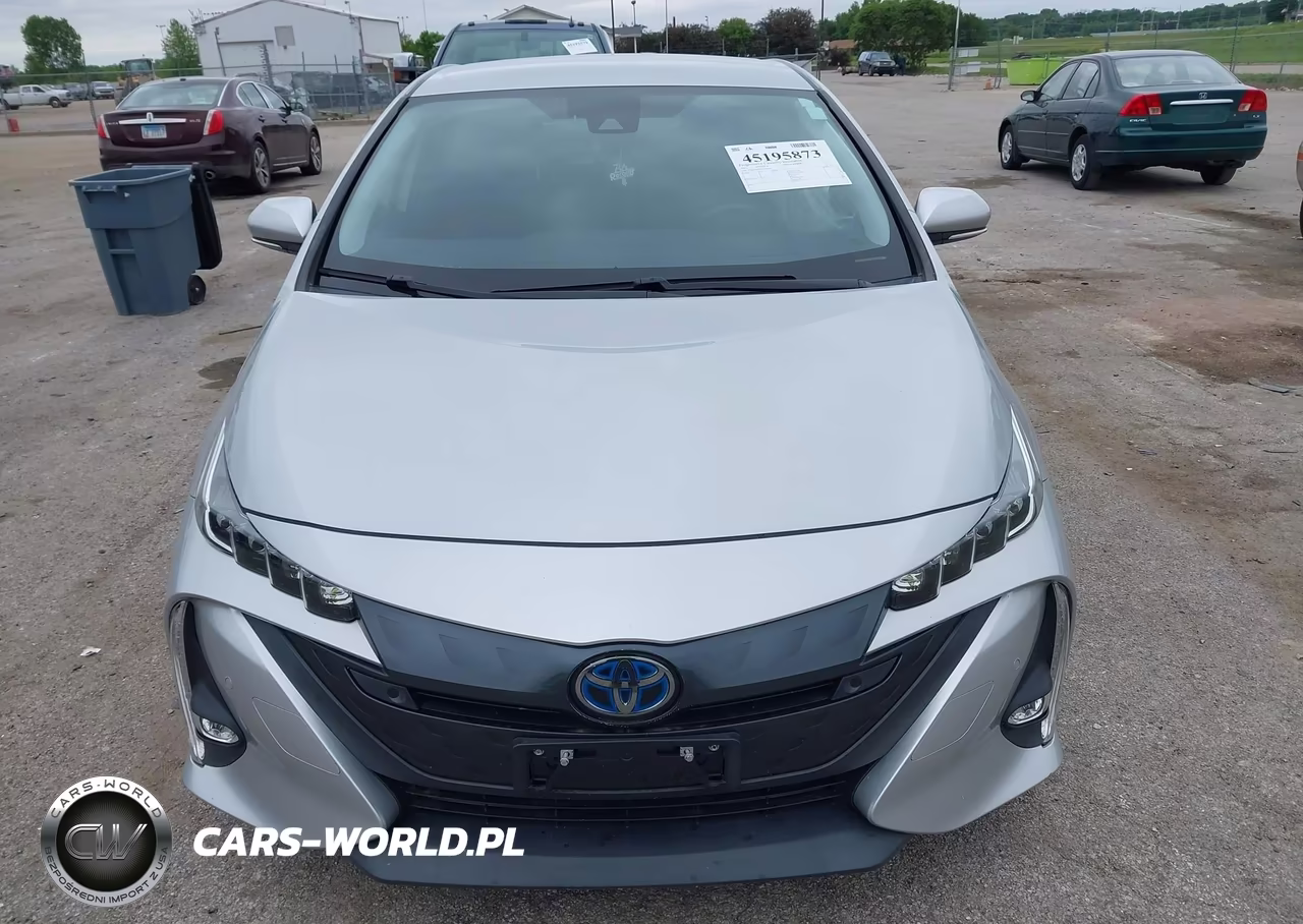 2021 Toyota Prius Prime Limited VIN:JTDKAMFP9M3190466 - 13