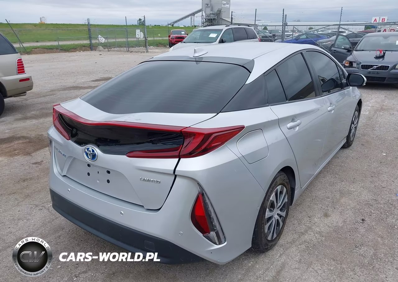2021 Toyota Prius Prime Limited VIN:JTDKAMFP9M3190466 - 4