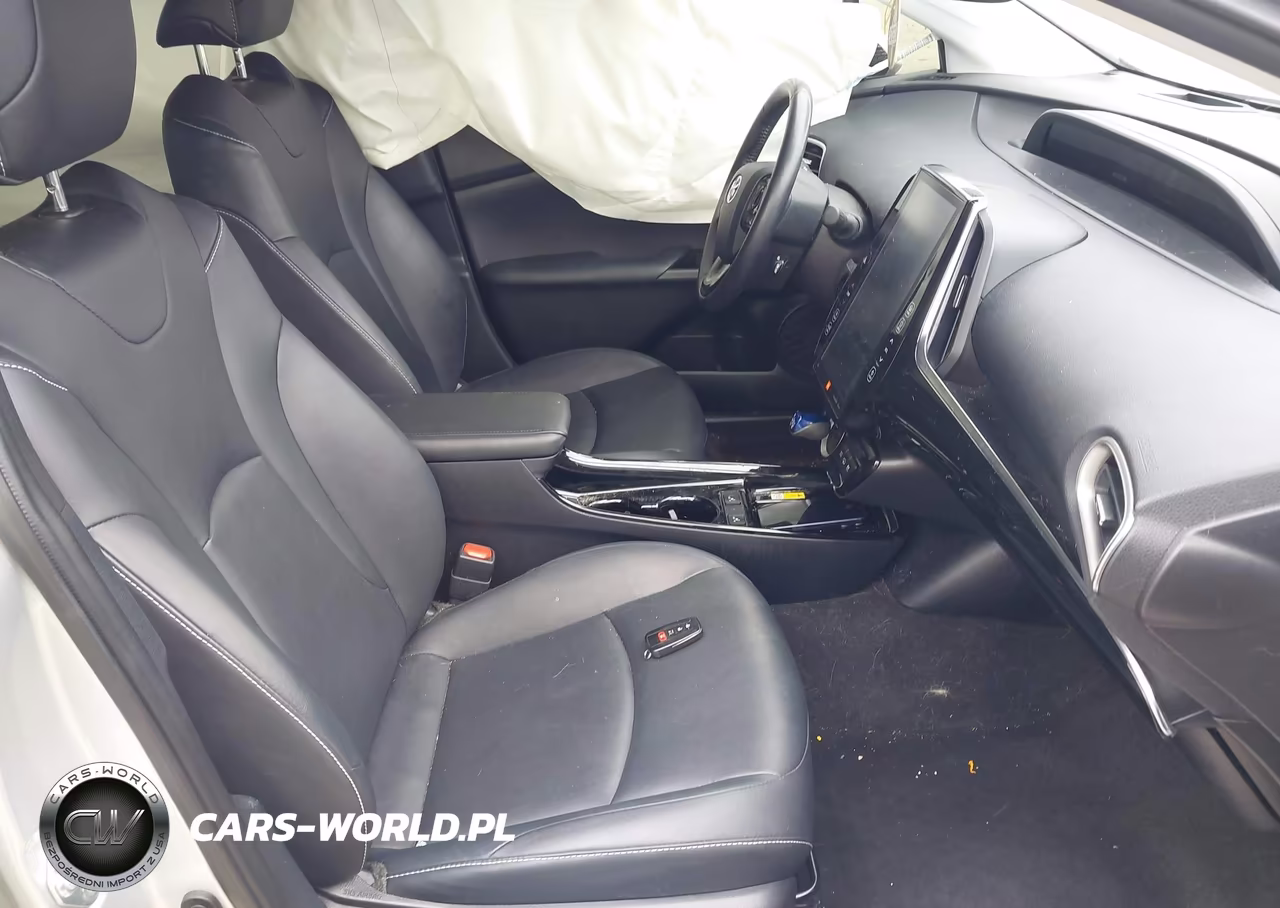 2021 Toyota Prius Prime Limited VIN:JTDKAMFP9M3190466 - 5