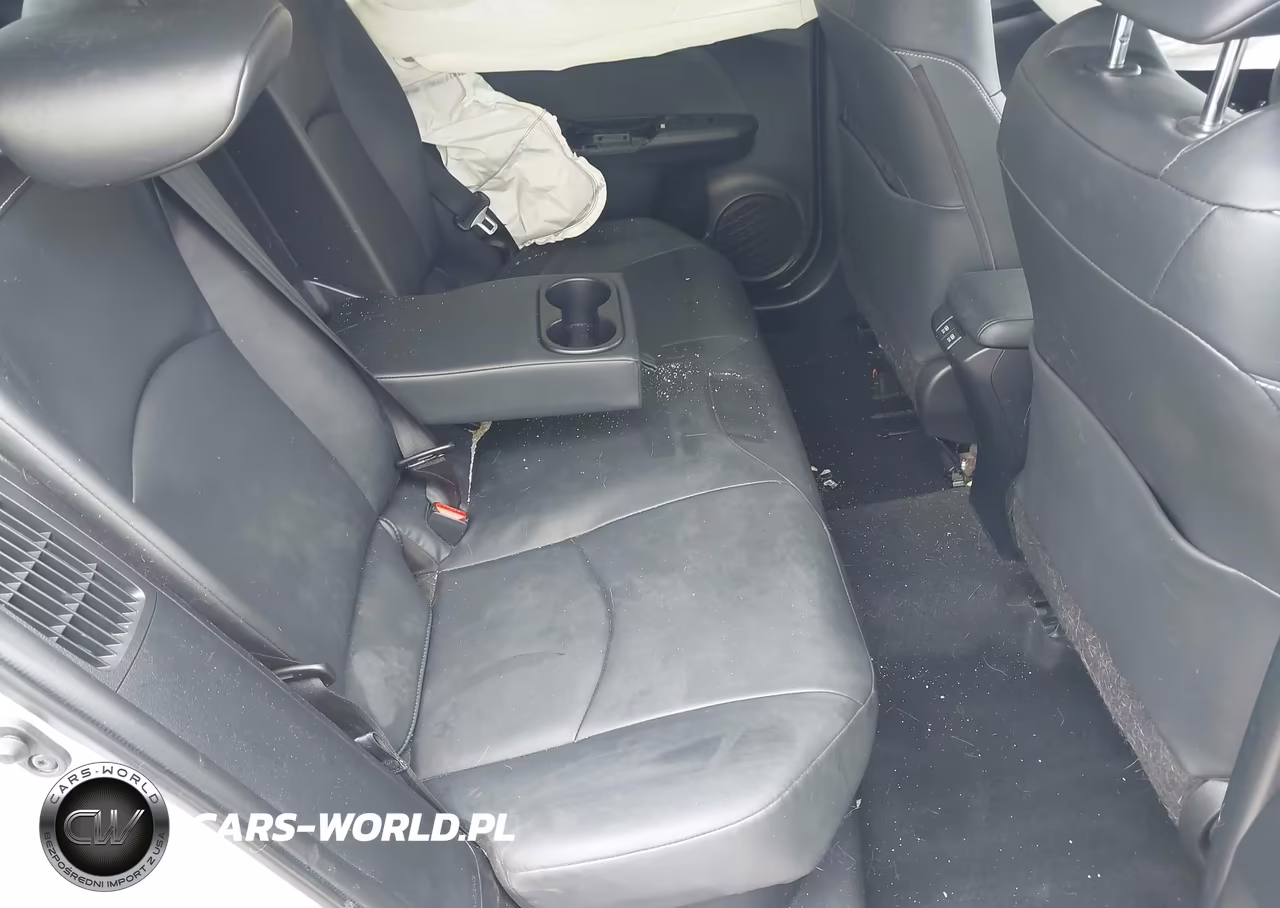 2021 Toyota Prius Prime Limited VIN:JTDKAMFP9M3190466 - 8