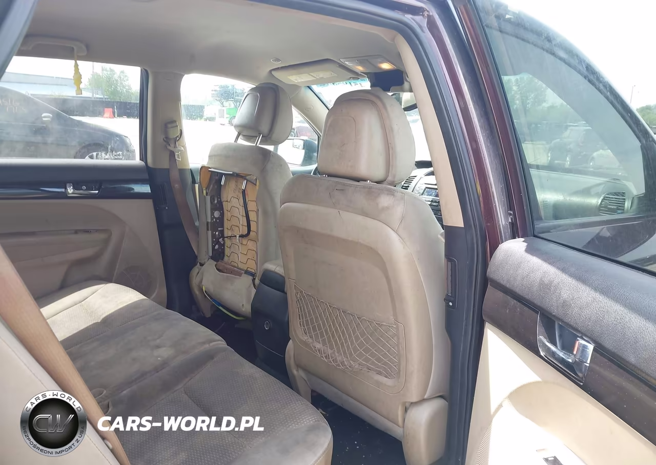 2011 Kia Sorento Lx VIN:5XYKT3A16BG129866 - 8