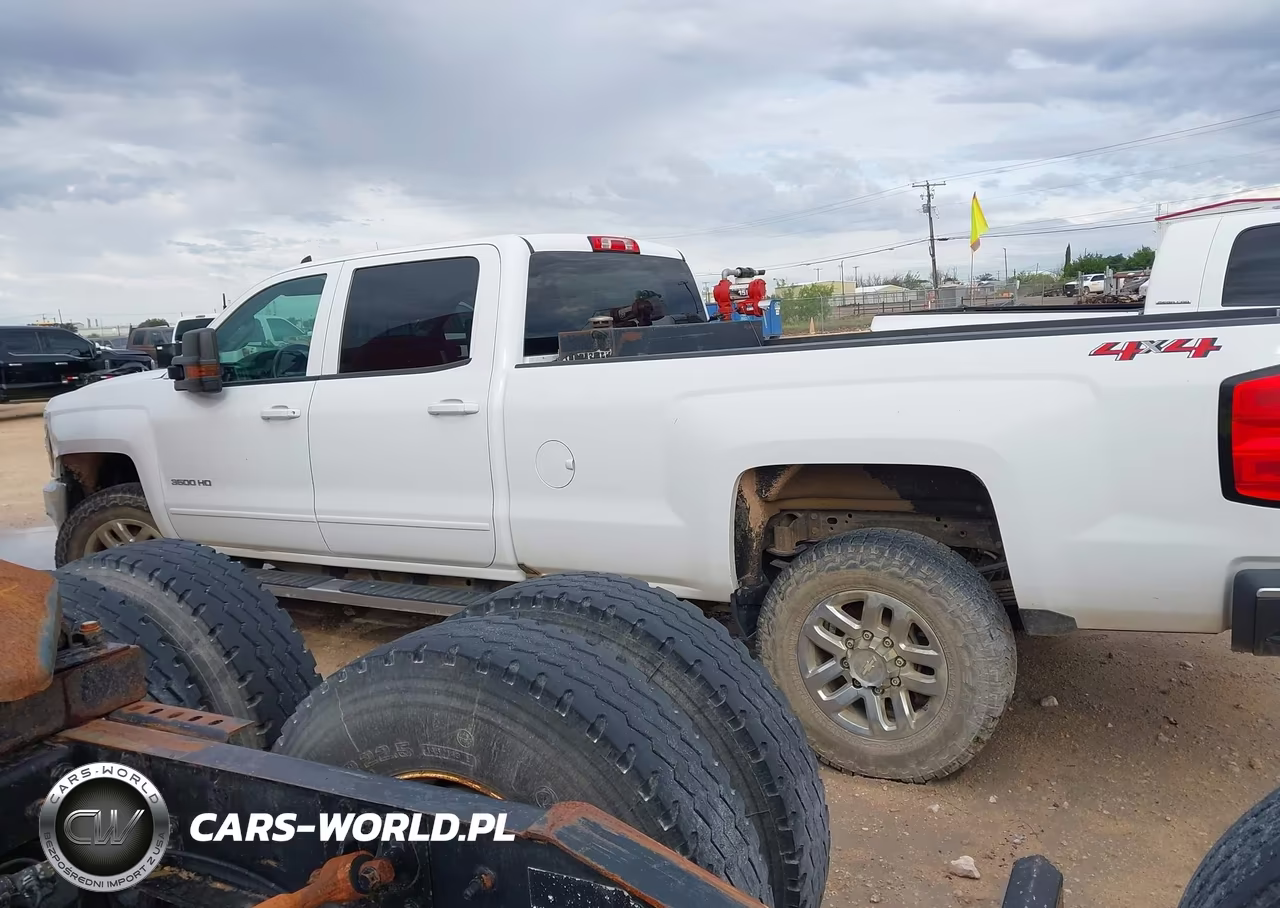 2019 Chevrolet Silverado 3500Hd Lt VIN:1GC4KWEG9KF221035 - 13