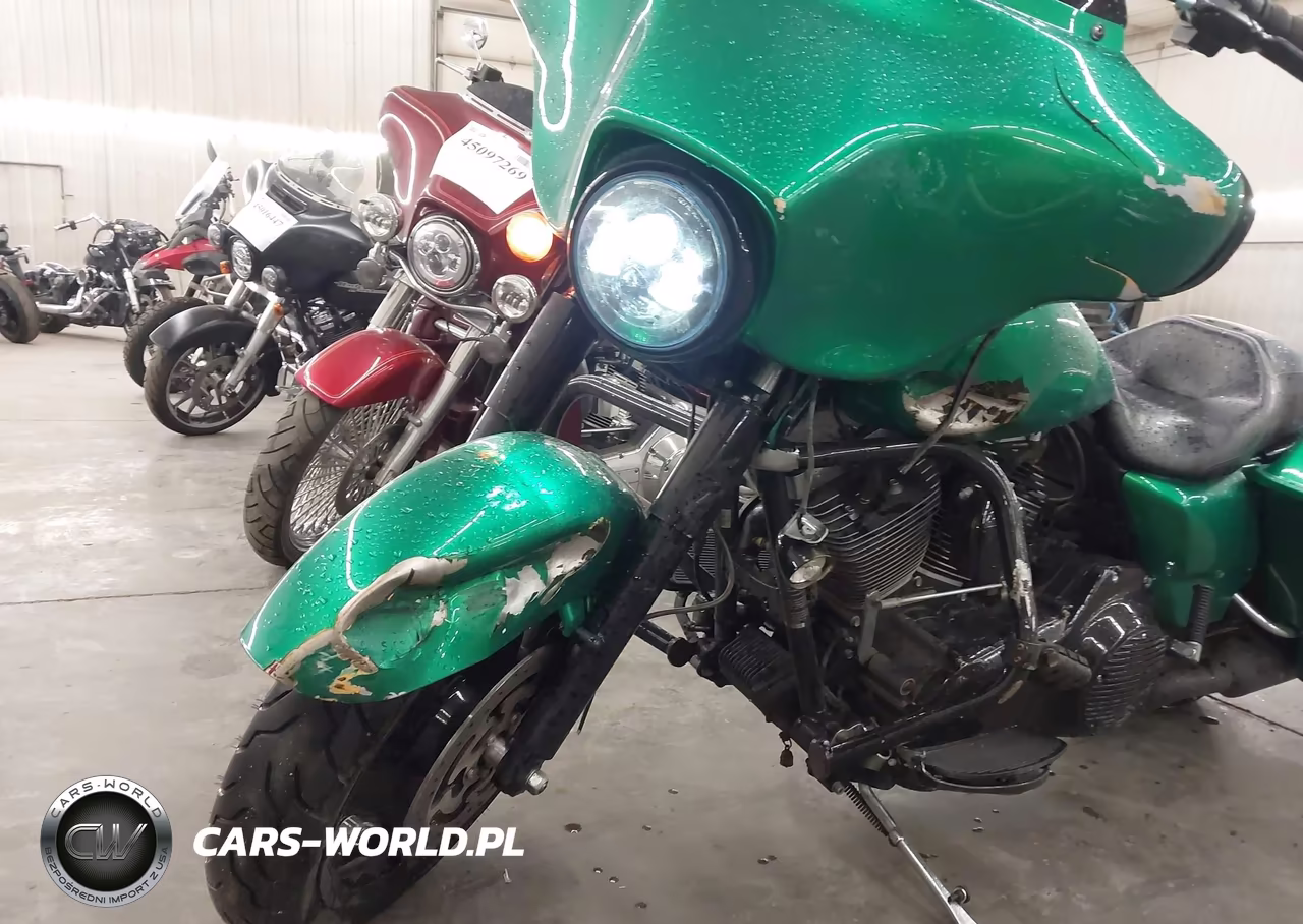 2009 Harley-Davidson Flhtcu VIN:1HD1FC4159Y675380 - 15