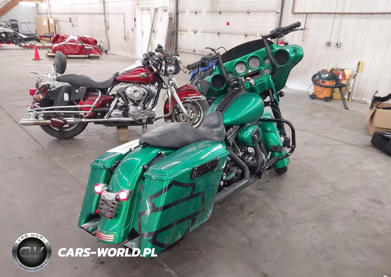 2009 Harley-Davidson Flhtcu VIN:1HD1FC4159Y675380 - 4